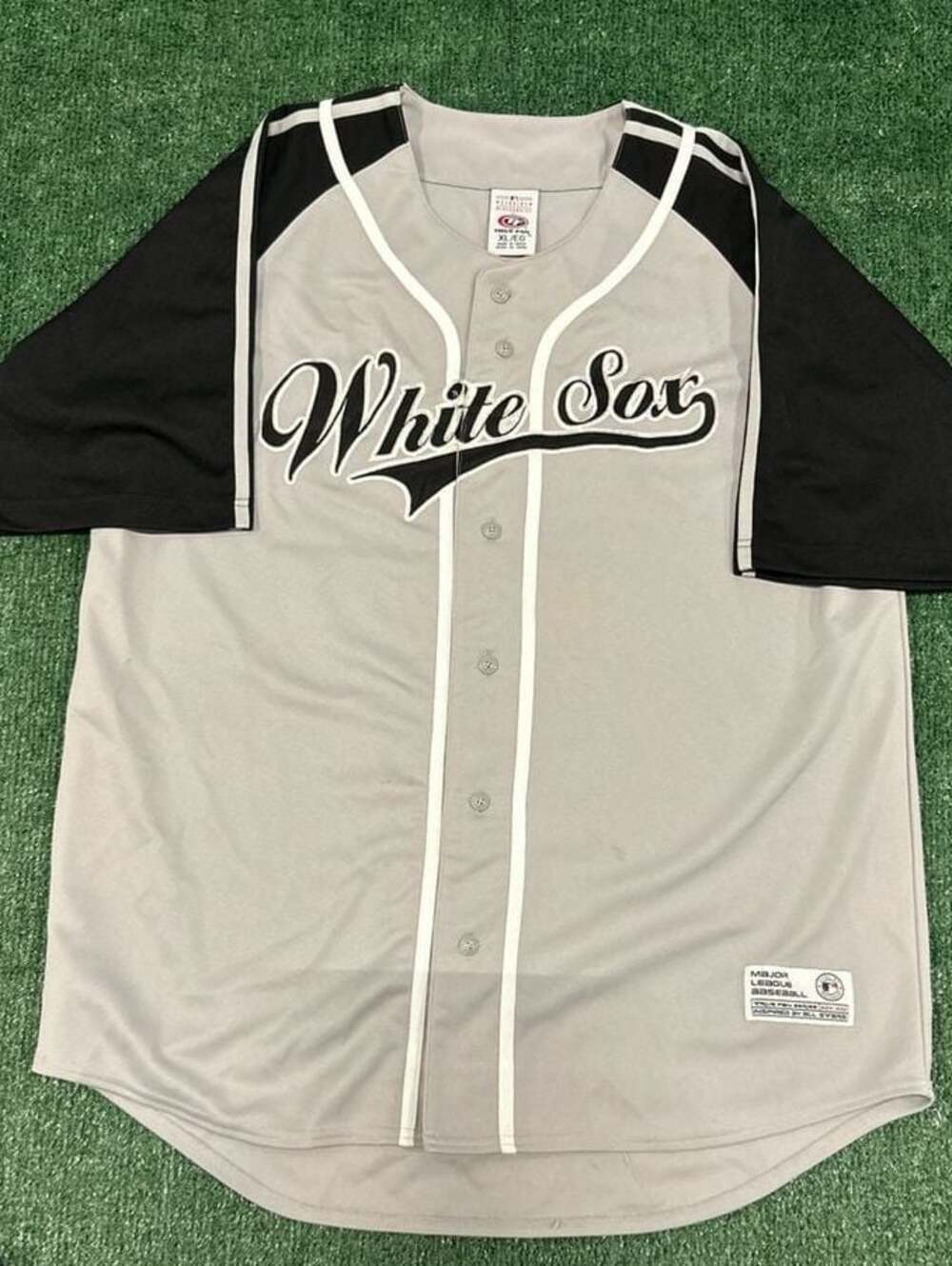 Vintage Chicago White Sox MLB True Fan Series Grey/Black Baseball Jersey Size XL